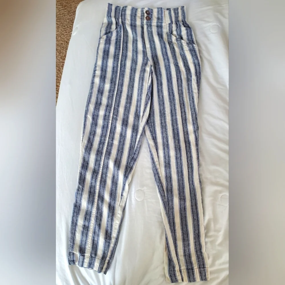 High Rise Blue & Ivory Stripe Linen  High-Rise Pant Tapered - Size XS - Picture 2 of 9